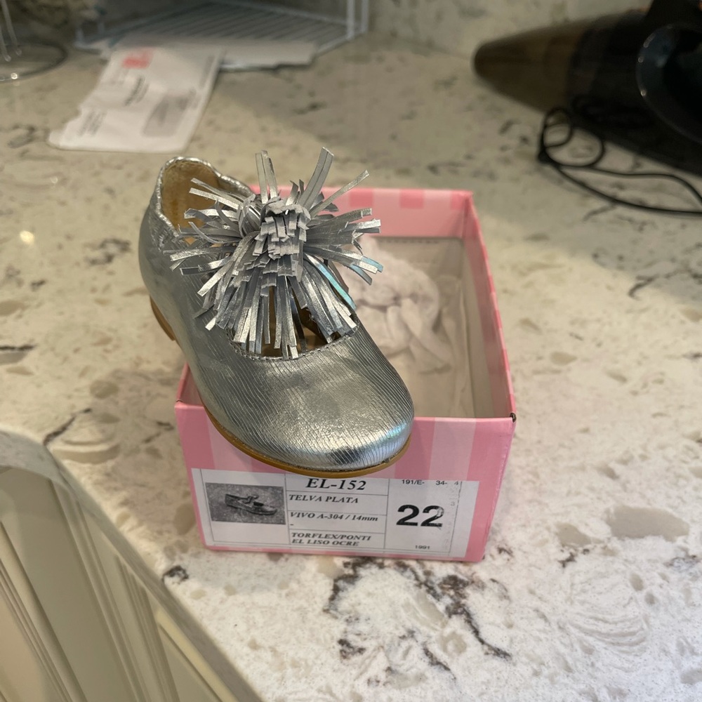 Girls Luccini shoes